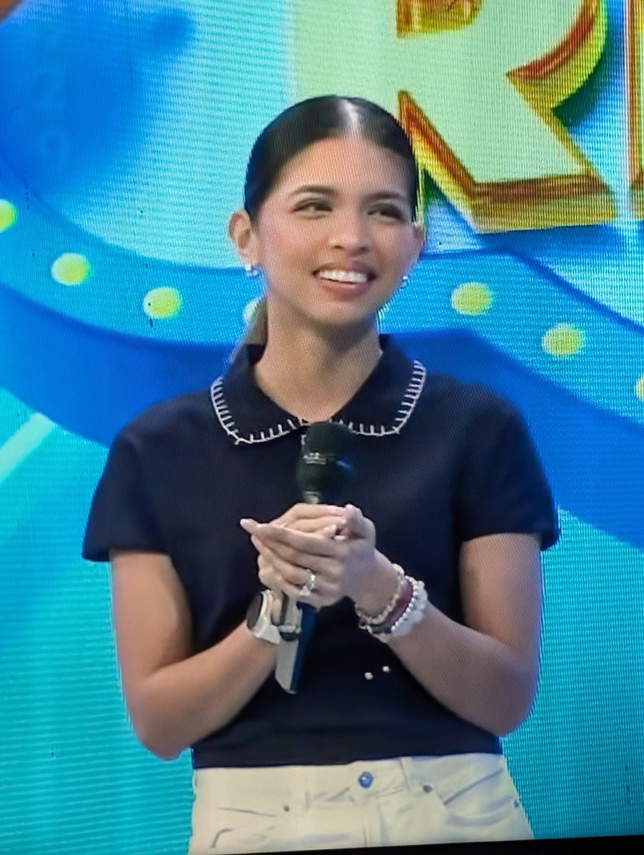 DungoCece's tweet photo. SHE LOOKS AH-MAZING, RADIANT AND GLOWING 🤩😍🥰❣️ 

@mainedcm #MaineMendoza 
#MaineMendozaAtayde 
#EatBulaga 
💛💛💛💛💛💛💛💛💛💛💛💛💛💛💛 https://t.co/y7iYXYCLLS