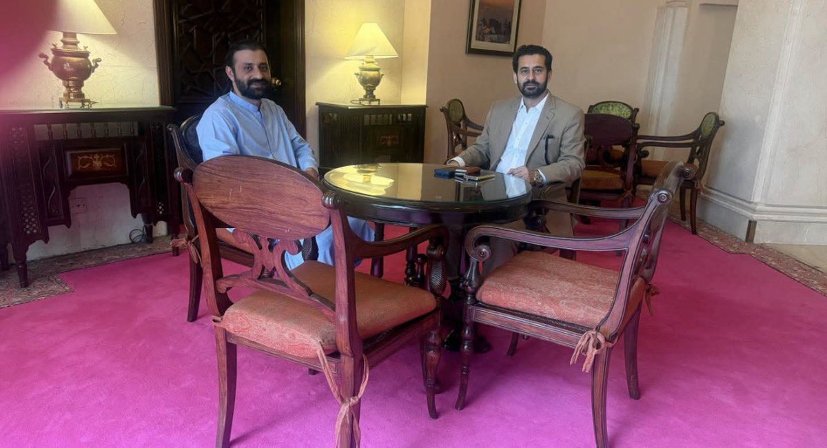 AdvFatimanazar's tweet photo. اللہ پاک آپ دونوں کو منافقین کے شر سے ہمیشہ محفوظ رکھے، آمین یا رب العالمین۔ اللہ تعالیٰ آپ کو دنیا و آخرت میں کامیابی، عزت اور خوشیاں عطا فرمائے، آپ کے درمیان محبت، اتفاق اور اعتماد ہمیشہ قائم رکھے، ہر نظرِ بد اور ہر برائی سے اپنی حفاظت میں رکھے۔ آمین ثم آمین۔
🧿🙏🏻🤲🏻 https://t.co/fXhDoGezrv
