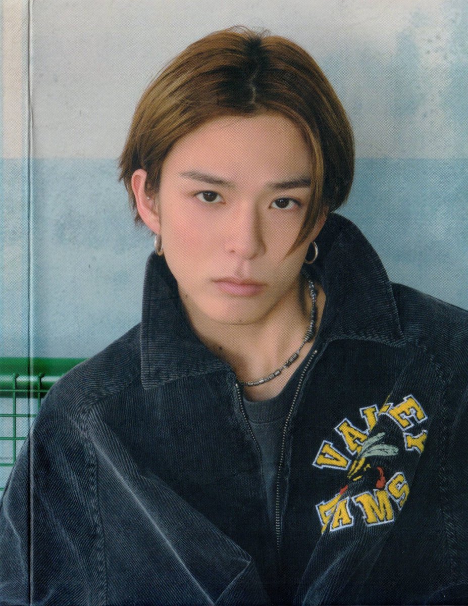 archiveoftrsr's tweet photo. [SCAN] NEW WAV

ASAHI RAW VER. (COVER)

#ASAHI #아사히 #アサヒ
#TREASURE #트레저 ＃トレジャー https://t.co/dVKVD3P0kh