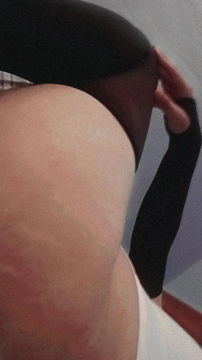 TmVodkatta's tweet photo. My femboy legss
#femboy #twink #gay #sissy https://t.co/zmqXmWic9i