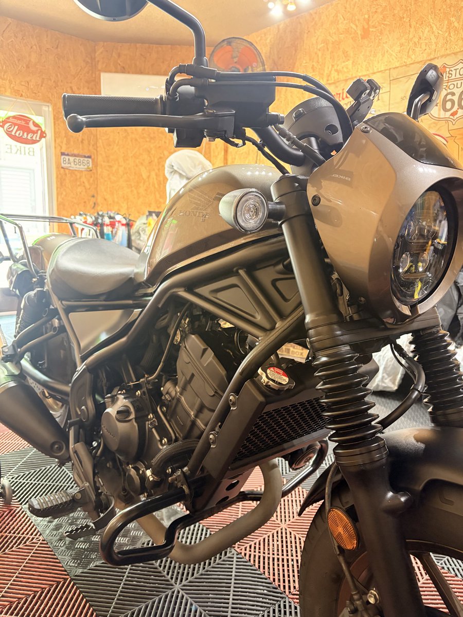 bikelean's tweet photo. レブル250の7回目のリピーターのお客様でセミガラスコーティングさせて頂きました🫧

わざわざ三芳町からのご来店誠にありがとうございました🙇

https://t.co/S1AUuWJ6JQ
https://t.co/MwCFCmpK4F…
#bikelean #バイクリーン #洗車 #バイク洗車 #バイク洗車専門店 #バイク洗車場 #富士見市 #バイク好きと繋がりたい #バイク乗りと繋がりたい  #flhx #xl883 #z1100 #レブル250