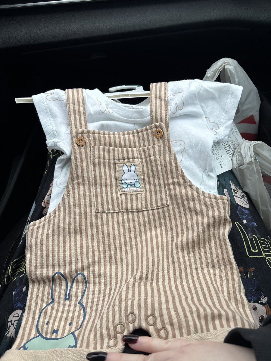 notdabug's tweet photo. i genuinelt  cannot wait for baby to be here . ive already had his predetermined character of miffy chosen. hes got a few miffy outfits a little book and im getting him a swaddle too. >> outfits https://t.co/dXNArA0mTL