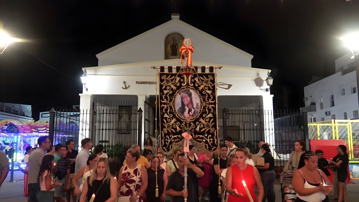 jbenitezrobles's tweet photo. Desde la Parroquia del Carmen de Bonanza, Solemne Rosario Vespertino con el Simpecado de la  Carmelitana Hermandad de Nuestra Señora del Carmen
Canal de YouTube JBENITEZ61
#CarmendeBonanza
#virgendelcarmen #bonanza
#estrelladelosmares
https://t.co/V1X1f1hviT https://t.co/erwYQ0wccB