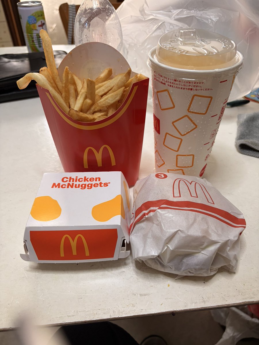 3gxaq48's tweet photo. お昼ごはん〜 https://t.co/gGQNY0GChD