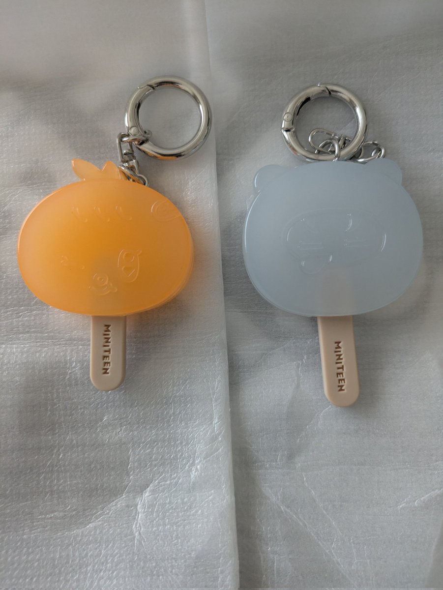 kao090728's tweet photo. SEVENTEEN セブチ MINITEEN ミニティーン ice cream  ICECREAM アイスクリーム　ポップアップ　ポプア ラキドロ キーリング交換

謙⇒画像のもの
求⇒スンチョル・ハオちゃん

同日発送希望です。
よろしくお願いいたします。 https://t.co/ysgiufpZLY