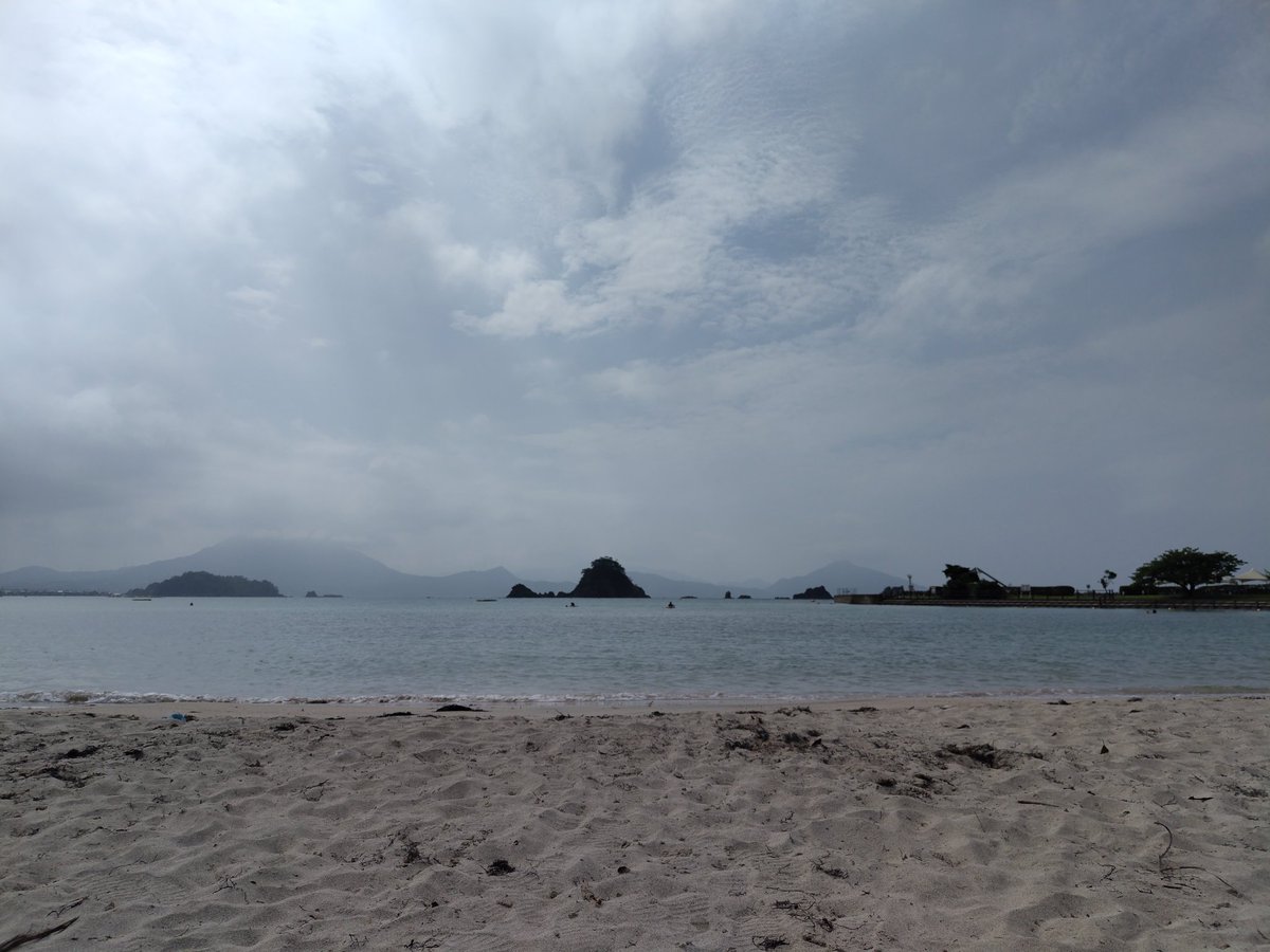 charibura's tweet photo. 今年も猛暑日がやって来たので海に避難してます😁
#若狭和田海水浴場 https://t.co/4VnKzoyuwN