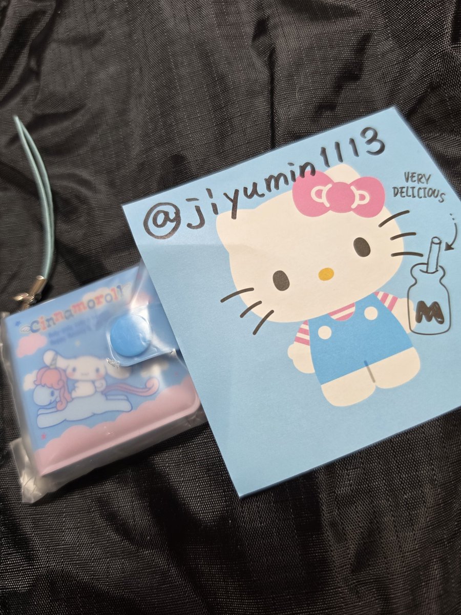 jiyumin1113's tweet photo. 【交換】ミニサンリオ　シークレットビニールウォレット風ミニミラー

譲→シナモロール
求→ハローキティ

郵送交換💌 
お気軽にお声掛けよろしくお願いします。

#サンリオ　#サンリオ交換 https://t.co/G8LTFOmVN4