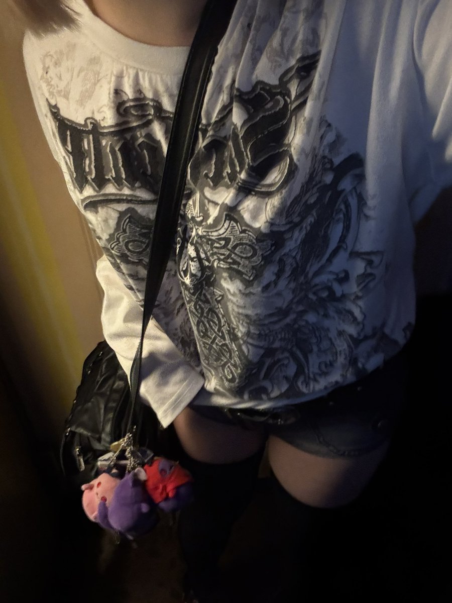 mero_fallen's tweet photo. 7/15♡
きょはあんまり外に人がいなくてうーむつって感じだったけど最後の最後で助けてくれた₍ᐢ ɞ̴̶̷.̮ɞ̴̶̷ ᐢ₎​✨️
頑張ったらその分報われて、嬉しいな

 #コンカフェ営業  #あえるやさん  #コンカフェ https://t.co/rMboLFbDoi