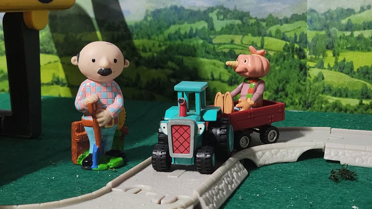 Ryansmells24's tweet photo. who up bobing they builder till they scoop muck and dizzy and roley too https://t.co/os0EgI7guB