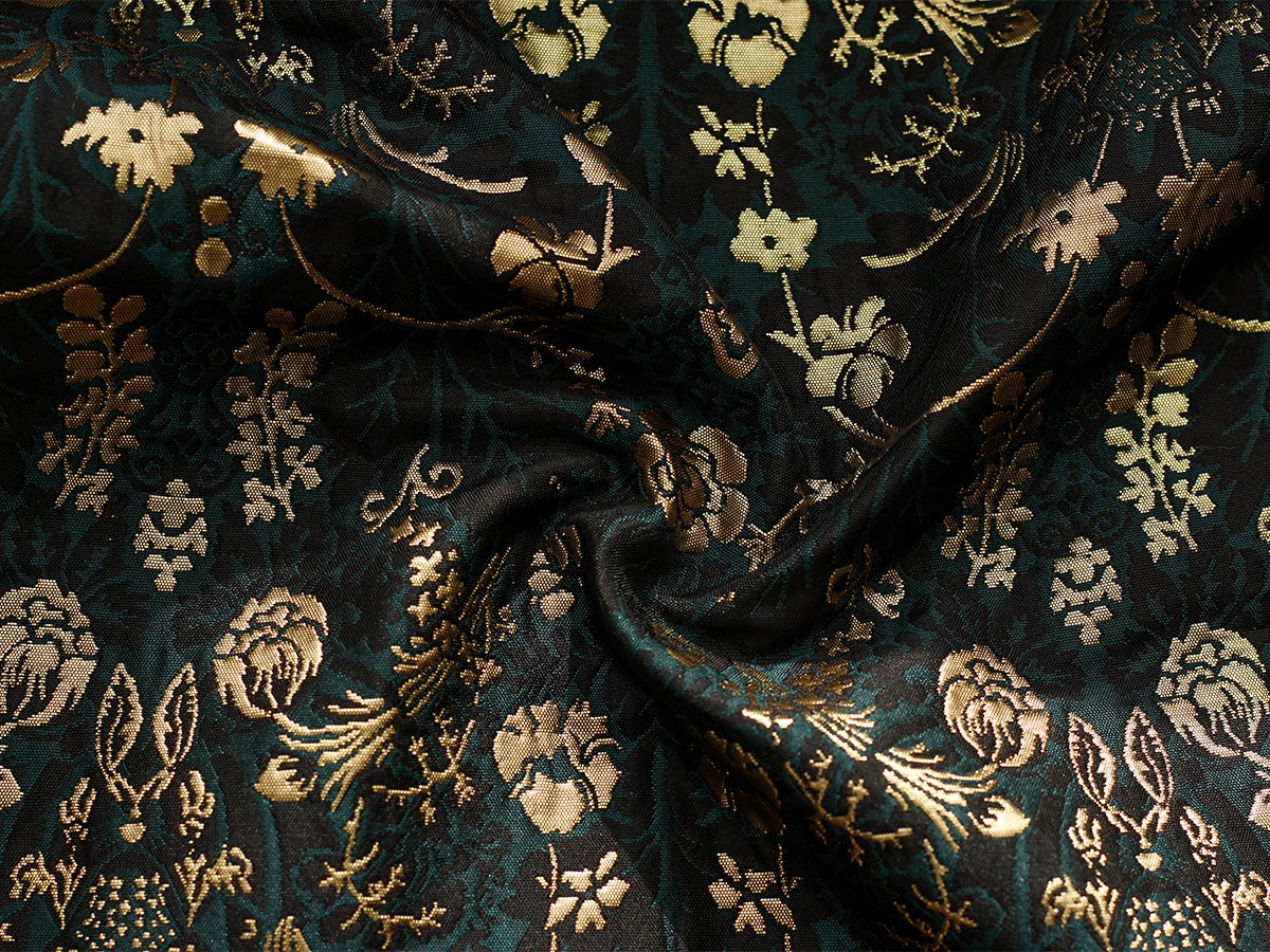 Grace7989's tweet photo. Vintage golden floral jacquard fabric:
Layered subtle flower patterns, elegant black &amp; gold color matching without exaggeration.
Soft, glossy material makes premium-finished garments widely used for women’s wear and home decor. https://t.co/qz3i8ANlHr