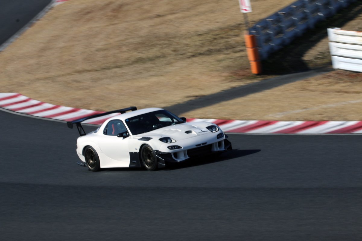 elan_de_racing's tweet photo. 沢山のコメント、リポスト有難うございます!!
まだ12/4まで日数はございますが、参加台数を一定以上確保し、走りやすい環境を目指して参ります
引き続き、皆様のご協力を宜しくお願い申し上げますm(__)m
https://t.co/zkzaGfGHev
「12/4(金)オートポリス国際コース走行会」参加者募集中 https://t.co/ZTi3DXYXa9