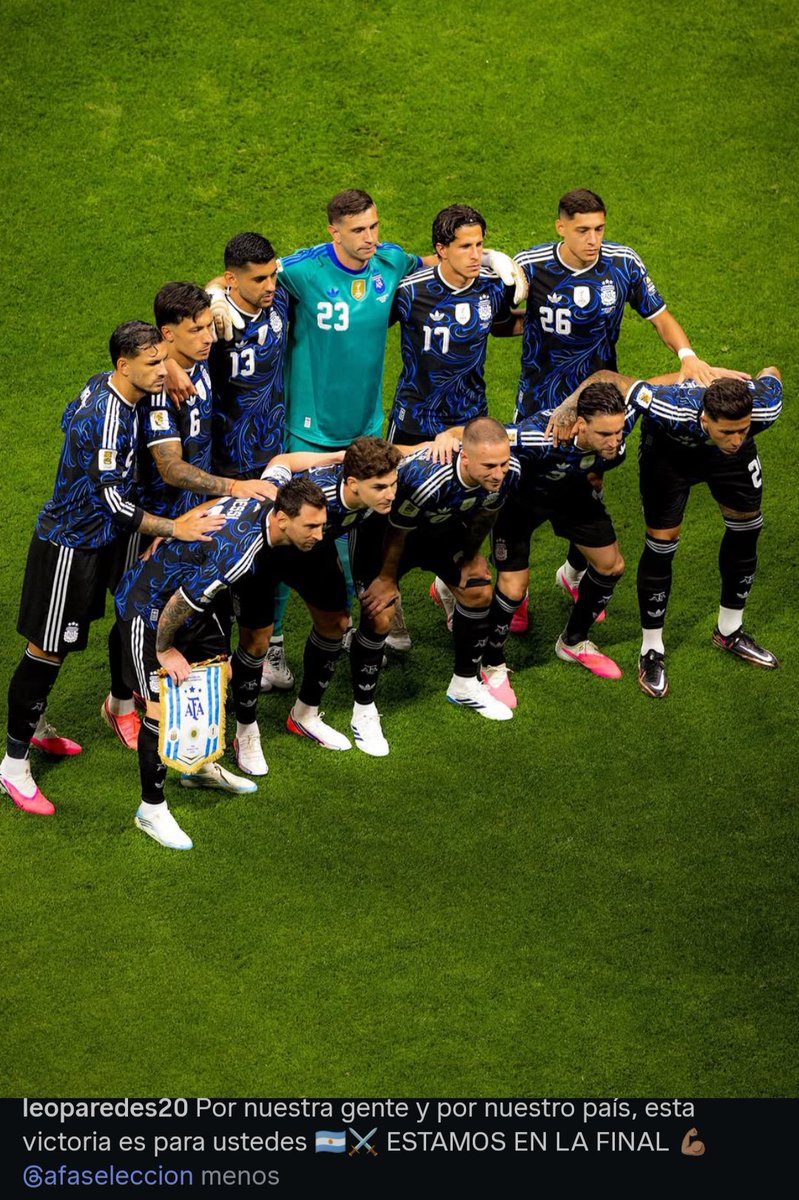 la12tuittera's tweet photo. 💙💛💙🇦🇷El MENSAJE de LEANDRO PAREDES luego del HISTÓRICO triunfo ante INGLATERRA. https://t.co/NZkqKCTa8C