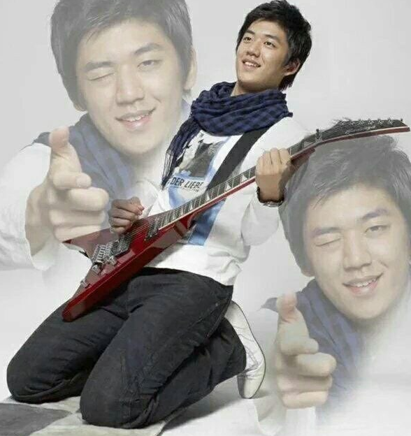 mm_qor's tweet photo. 카브락도 ROCK이다
락앤롤하러가실분 https://t.co/sxgaBJdDVv