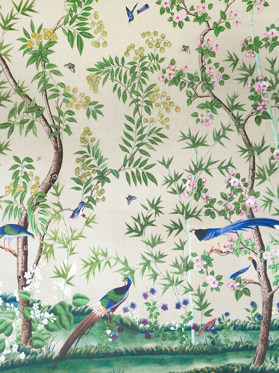 lightjjk's tweet photo. te beso el cerebro bts, ese tapiz en las paredes del baño son un estilo de arte llamado "chinoiserie", occidente alteró el arte chino y asía oriental para crear esta imitación en los siglos XVII y XVIII, ha sido criticado por expertos del arte, ellos lo ven como una burla y + https://t.co/V84nn9Degc