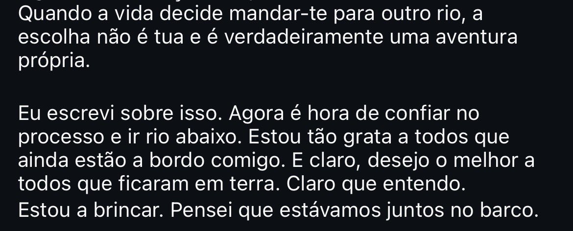 hdcassia's tweet photo. lana del rey fazendo um post com uma legenda do crlh, pqp, mexeu comigo https://t.co/qwGzqounZK