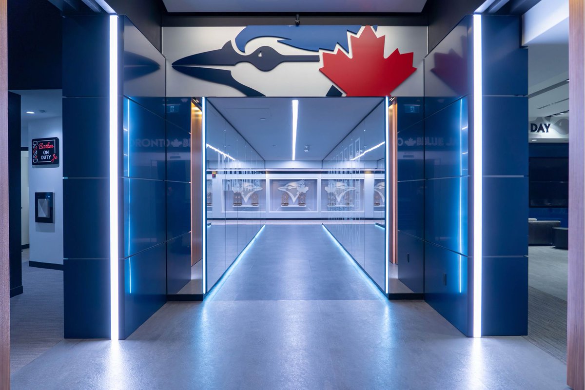 OKBlueJays1985's tweet photo. So much fun watching episode one of The Blue Jays Way” on @sportsnet. If you want to jump even further into the 1985 season and that epic ALCS check out our podcast available on all platforms. https://t.co/JI1cr7KESV