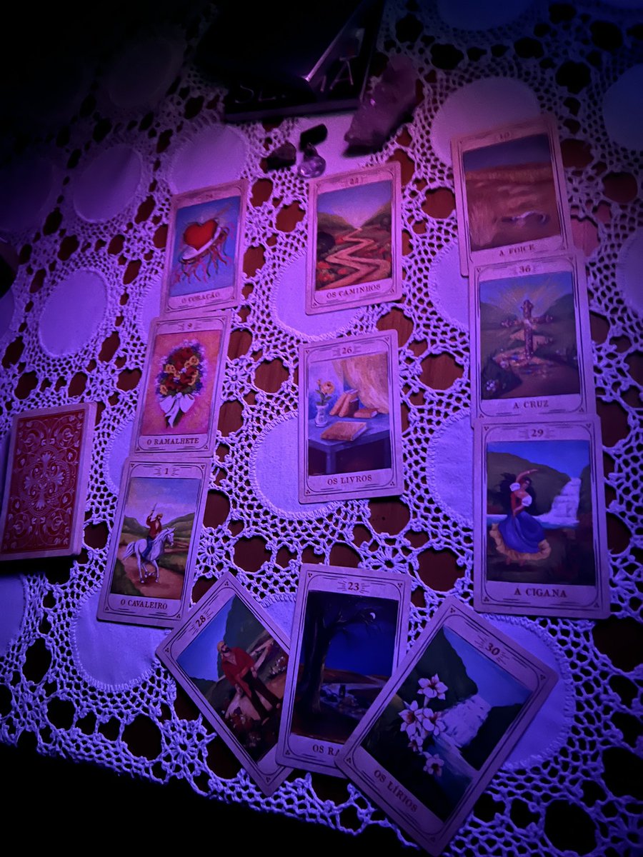 auraciganaa's tweet photo. Mais uma consulta do Templo de Afrodite finalizada hoje.
Gratidão pela confiança. 🌹🔮 https://t.co/Q5tsHwqnEF