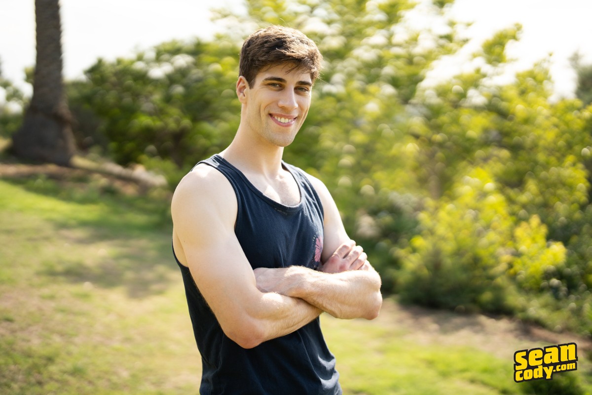 menofporn's tweet photo. Sean Cody to FTM+: Angelo, a.k.a. Holden Bray https://t.co/xrmQ4cKvR0 https://t.co/LFMhseY78L