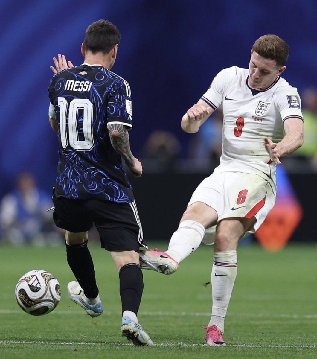 Emaabrill's tweet photo. @YashRMFC Cuando le hacen algo a Messi no ven nada no pelotudos q enfermos q están https://t.co/DcuucByiaC