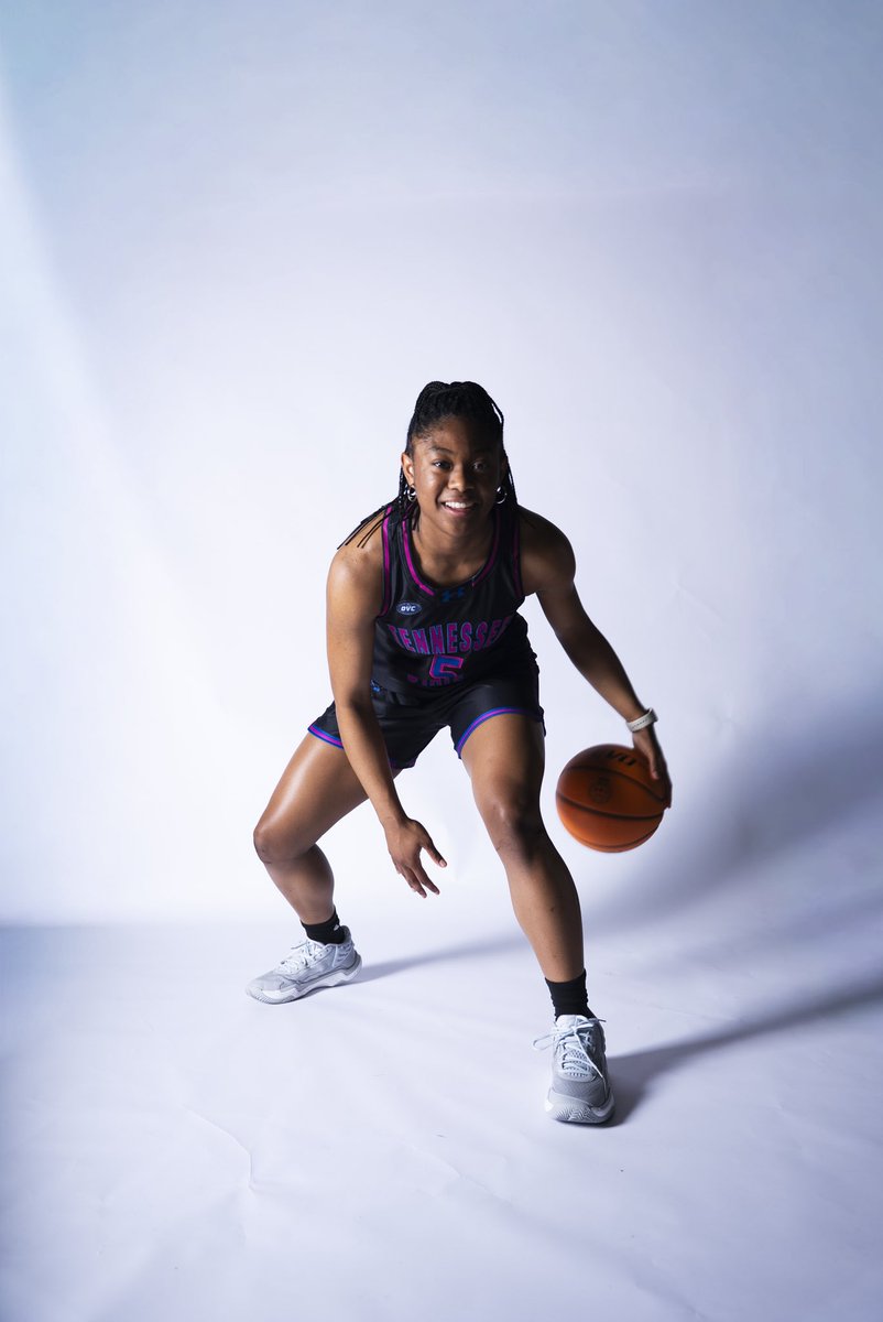 NylaJohnson2027's tweet photo. A few moments from my visit to Tennessee State University! Grateful for the opportunity to tour campus, learn more about the program, and spend time with the coaching staff. Thank you for making me feel so welcome! 💙🐯🏀 @TSUTigersWBB @DupreeCandice @Coach_Brown_TSU 
#TSU #TennesseeState