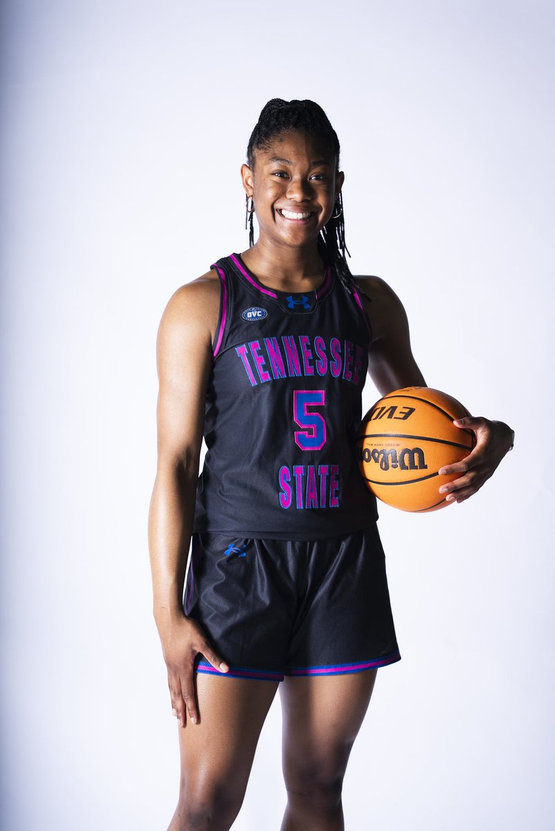NylaJohnson2027's tweet photo. A few moments from my visit to Tennessee State University! Grateful for the opportunity to tour campus, learn more about the program, and spend time with the coaching staff. Thank you for making me feel so welcome! 💙🐯🏀 @TSUTigersWBB @DupreeCandice @Coach_Brown_TSU 
#TSU #TennesseeState