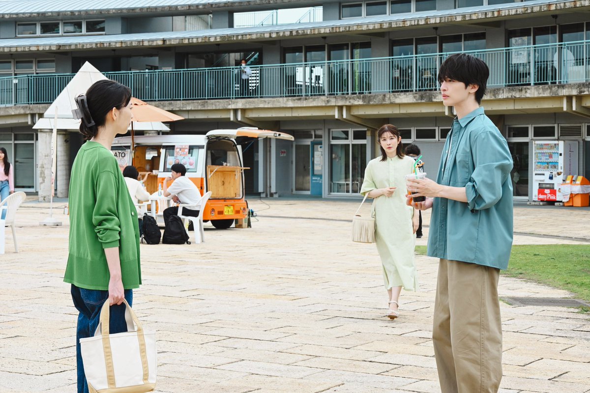 drama_myfiction's tweet photo. 第𝟑話 今夜𝟏𝟎時𝟏𝟓分放送
#マイフィクション
￣￣￣￣￣￣￣￣￣￣￣￣
今夜明かされる一つの事実🗝️

世界から忘れられた翌日、
巻き戻されたかのような生活を送る伊川(#玉森裕太)

一連の出来事を知る多田(#ジャンボたかお)は
以前と同様に働く彼の様子を探る

窮地を救ってくれた二宮由梨(#森川葵)の存在を忘れた
伊川の脳裏に知らないはずの記憶が浮かび…

動き出す奇妙な三角関係──

第𝟏,𝟐話は𝐓𝐕𝐞𝐫で見逃し配信中🕊️
今なら追いつけます！
🔗https://t.co/QiyE4uhxRK