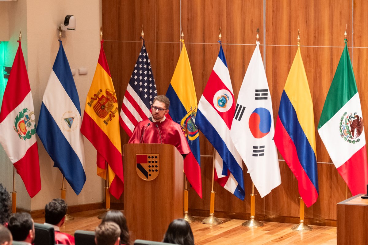 IPADE Business School tweet media
