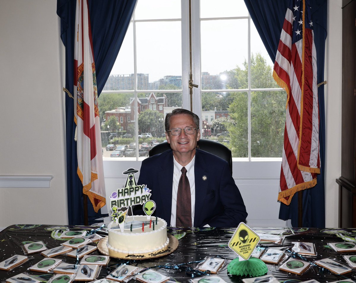 RepLuna's tweet photo. Happy Birthday to one of America’s most beloved Congressmen and also someone I consider a dear friend, @timburchett! 👽 https://t.co/dVbH8zPMYa