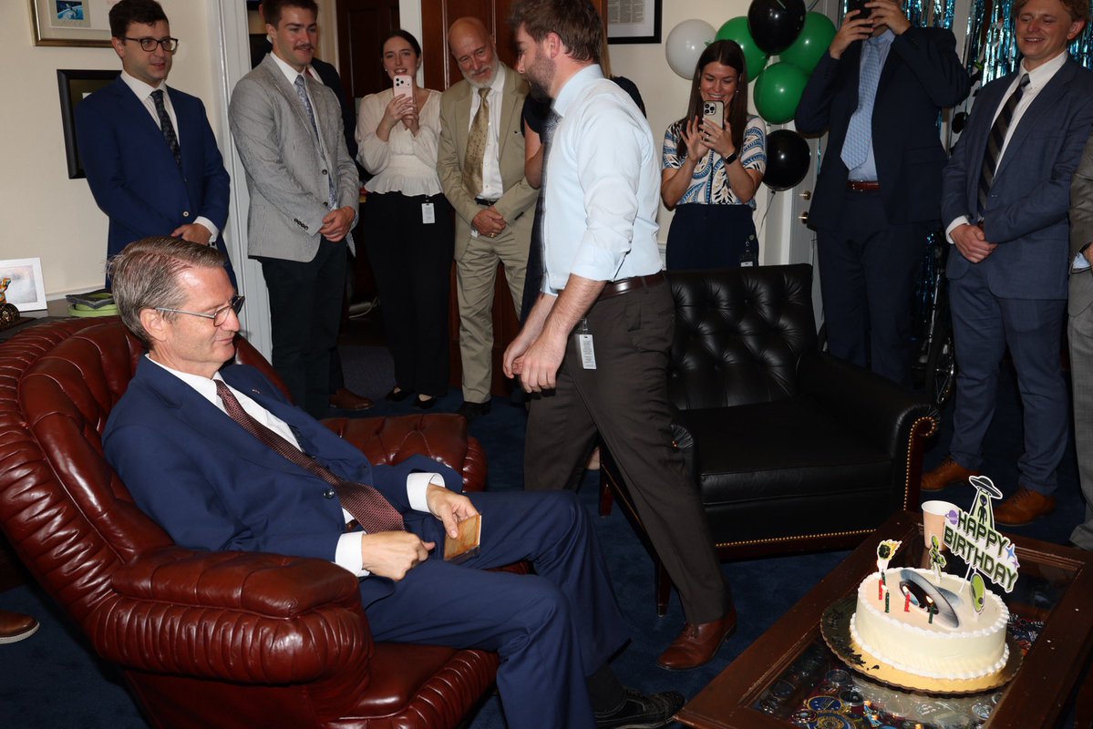 RepLuna's tweet photo. Happy Birthday to one of America’s most beloved Congressmen and also someone I consider a dear friend, @timburchett! 👽 https://t.co/dVbH8zPMYa