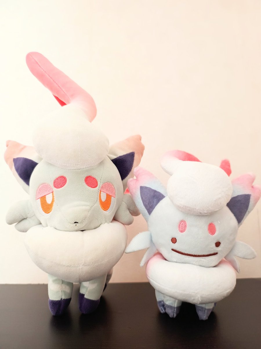 halpacapaca's tweet photo. 推しポケのメタモン届いた✨️✨️
かわええっ🥰
そっと棚に置いてたんだけど、娘に見つかってしまったので、すぐにバラされるなぁ https://t.co/v7K4yb6DZ6