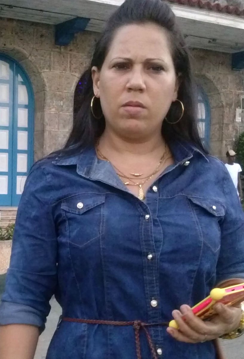 LaOtraCecilia's tweet photo. Lumey Guzmán fue citada el 9/7 a la unidad de la PNR en #Alamar por sus publicaciones en las redes. Avisó en un vídeo sobre la citación y desapareció, como desaparecieron todas sus publicaciones . Le están levantando una causa por desacato y sedición.
Libertad para Lumey Guzmán https://t.co/H7MaOLM7Qw