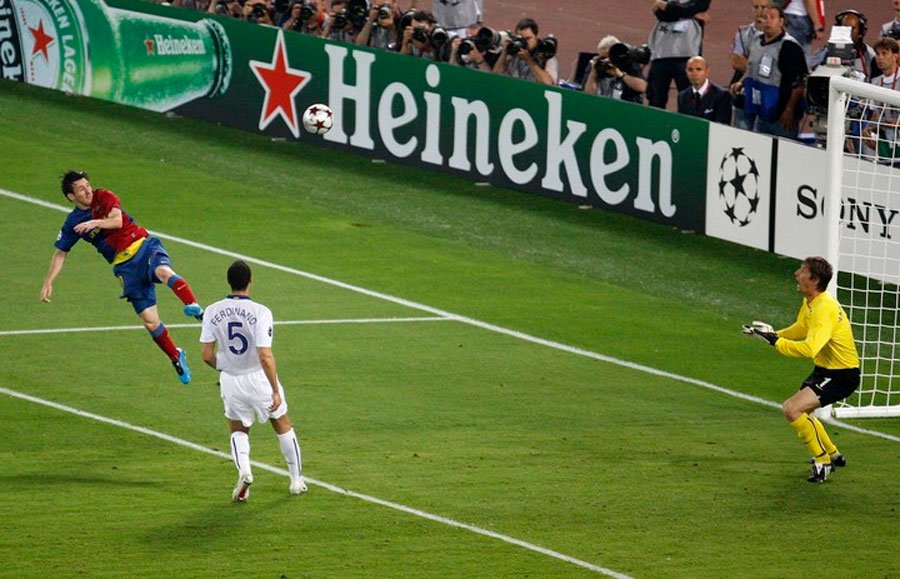 EG__2008's tweet photo. @N7Cris Messi metió gol en la final 2009 de champions league vs el manchester united donde cristiano Ronaldo jugo esa final y la perdió enfrente de Messi 🐐 https://t.co/EIPiOyoef0