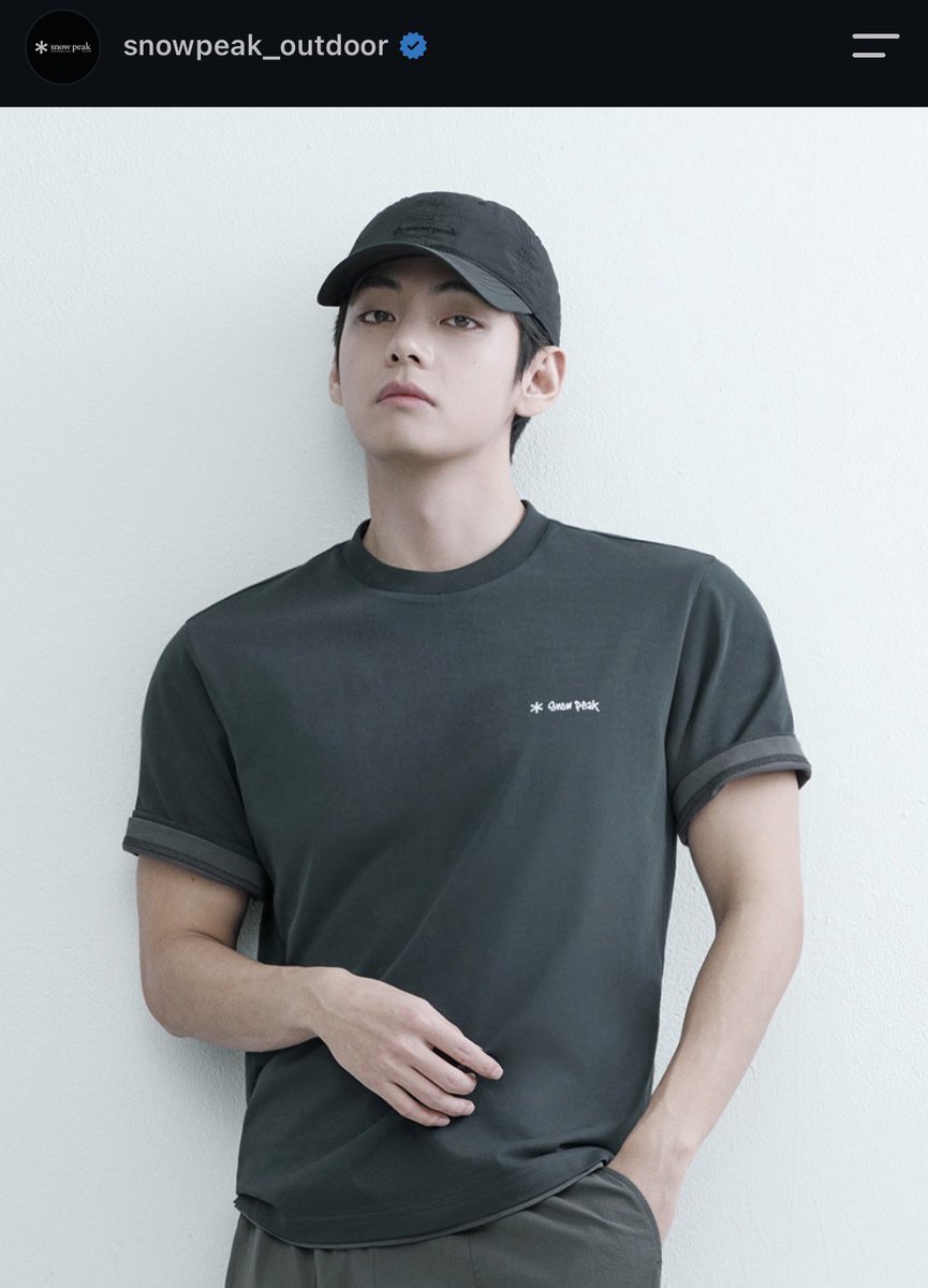 THV_Canada's tweet photo. snowpeak_outdoor IG post

From the fresh mood of nature, Up to a leisurely camping moment.
Capturing the outdoor vibe of summer
Snowpeak graphic tees.

https://t.co/cx9h0b0avL

#TaehyungxSnowPeak
#VxSnowPeakApparel 
SNOW PEAK AMBASSADOR V https://t.co/j4G6GuXKZF