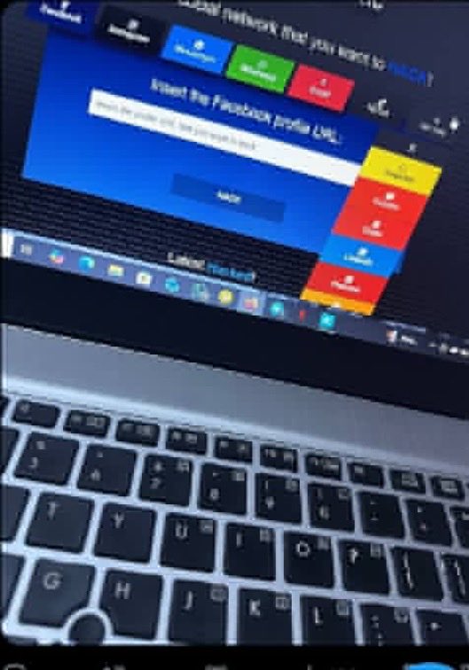 profhack02's tweet photo. Let's get into her Snapchat memories to catch a cheating partner,,, view "My Eyes only" Remains undetected during a brute-force.
what she got on her eyes 👀 only ? ()

#momson #nolimits #snaphack #teenagegirls #buyingcontent  #paypigs #findsub #wataa   #FIFAWORLDCUP }{-}{&amp; https://t.co/u3ShgoASSX