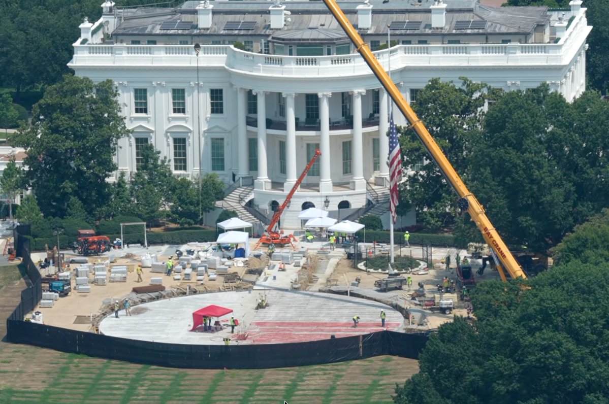 Mollyploofkins's tweet photo. A new permanent granite helipad is currently under construction on the White House South Lawn https://t.co/qu7mlRM4Jd