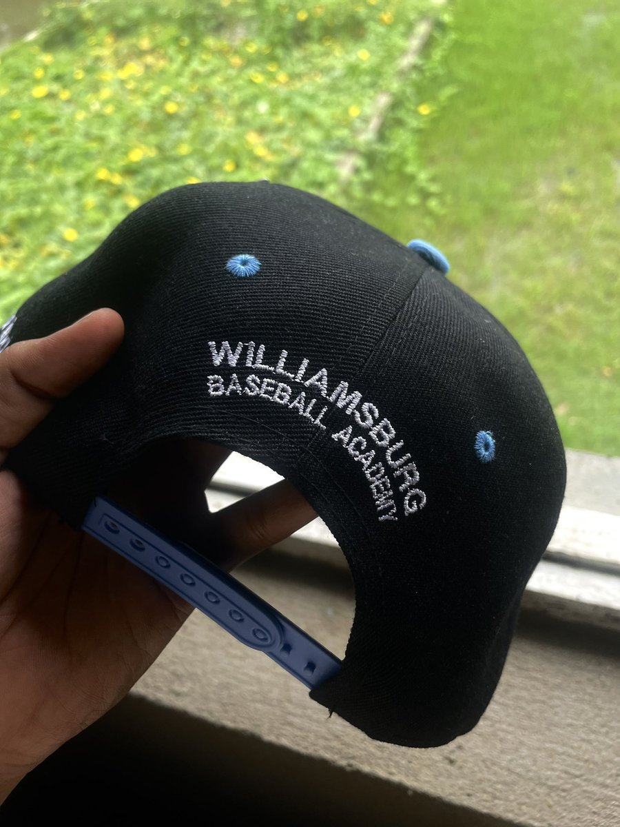 FFSamCm's tweet photo. Thank you so much @SportsMonkeNFT for the cap! ♥️

It looks amazing. Now I'm only one T-shirt away from achieving the full SportsDeFi drip. 😂🫡 https://t.co/6MG4TBvN01