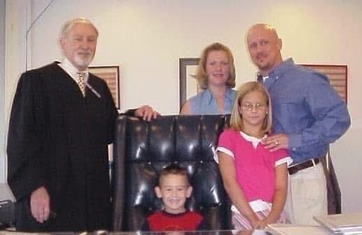 TheScottZenzen's tweet photo. Happy Adoption Day Anniversary! 22 years ago today. https://t.co/RYFBPIaWKQ