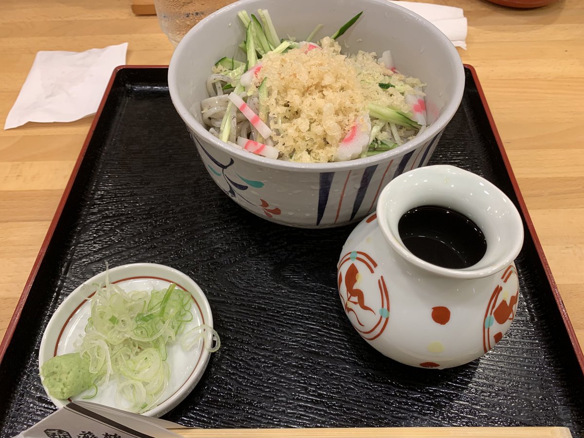 ito__therap's tweet photo. 今日の昼飯は
数年ぶりにマック🍔 🍟

とかなんかちょっと朝から鼻息荒めだったとおもったんだが？ https://t.co/UvIpcrt0Pl