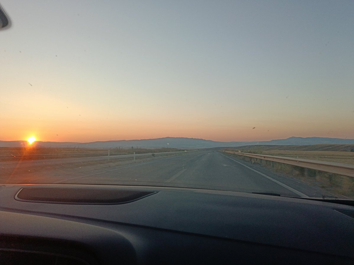 ibrahimguzeluni's tweet photo. Sendikamızın gücü idari personelin gücü olduğunun bilinciyle saha çalışmalarına devam ediyoruz. 
Kayseri, Hatay ve Gaziantep illerini kapsayan ziyaret için yoldayız. 
Birlikte başaracağız.. 
@unipersen https://t.co/xxSBbLosCn