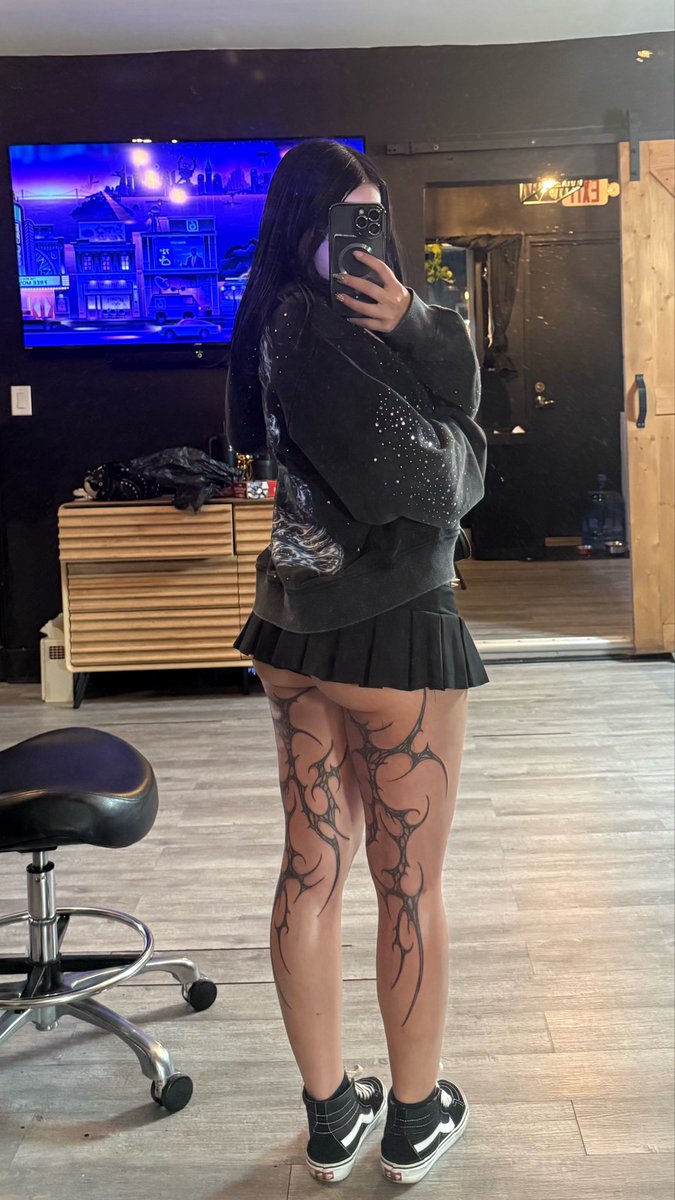 EmphyZ's tweet photo. Rate my new tattoo https://t.co/thtTuW2D3E