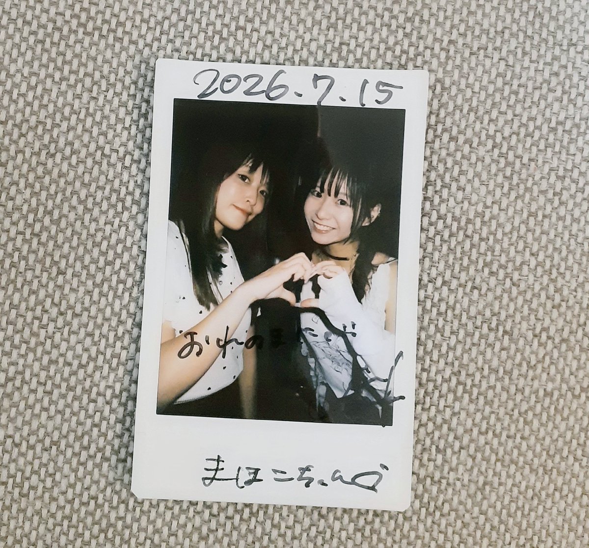 ma_san_hello's tweet photo. オタクと話すとき勝手におれのまにゃかとか言ってるの話したら喜んでくれてチェキに書かれたので、これからも勝手におれのまにゃかって言います🫰 https://t.co/rwH217voRO