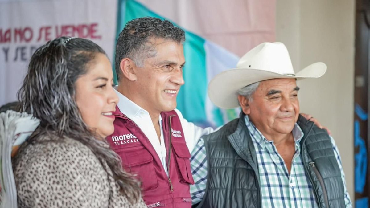 sanchezgarciatx's tweet photo. Muchas gracias a las familias de San Simeón Xipetzingo, Hueyotlipan, por recibirme con tanto cariño y por sumarse a nuestra Asamblea en Defensa de la Transformación y la Soberanía Nacional. Juntos seguiremos llevando este mensaje a cada comunidad y a cada hogar. https://t.co/yxkGuv7Hsy