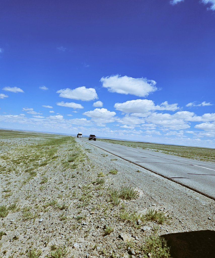 MGL_nomadic's tweet photo. "Хүн хөгширч байгаа хамгийн анхны шинж тэмдэг бол мөрөөдөгчөөс дурсагч болон хувирах юм хэмээж ..." 📚 📖 

~ Чехов https://t.co/TouAYn9i6J