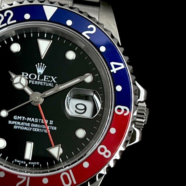 909kyoto's tweet photo. ロレックス GMT-MASTER II 中古品
商品番号:275331
Ref.16710 赤青ベゼル
年式:2004年製(Ser.F7~)
SPEC:40mm/SS
付属品:箱・保証書
https://t.co/ZtCLFuXk4v
ストックリスト
https://t.co/EZO9b8CQQx
#ROLEX #GMTマスターII #REF16710 #クォーク https://t.co/aJleM8RGyP