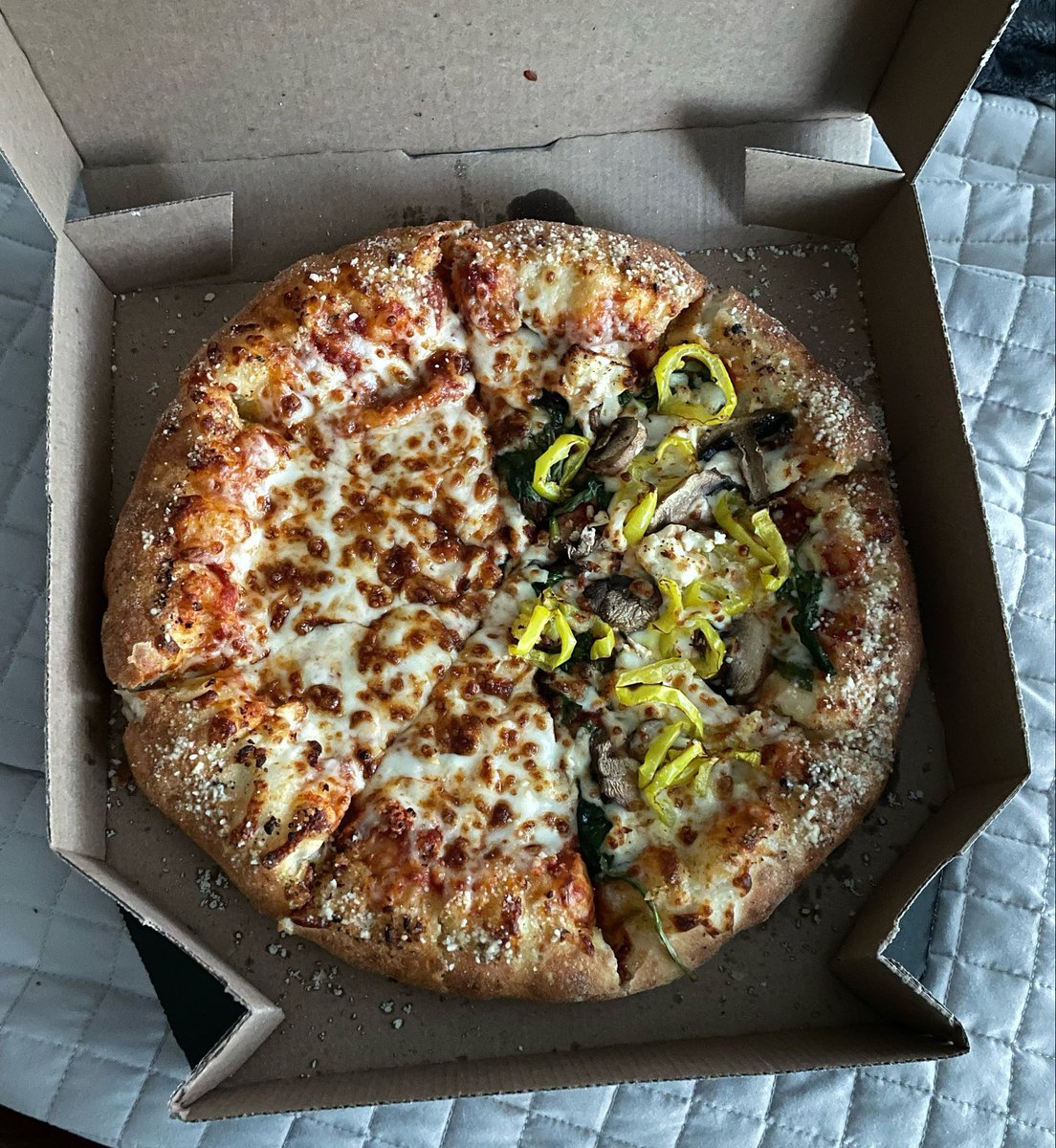 saricrummy's tweet photo. I can’t believe this is only 100 calories and 40g of protein https://t.co/3La4ueqlfk