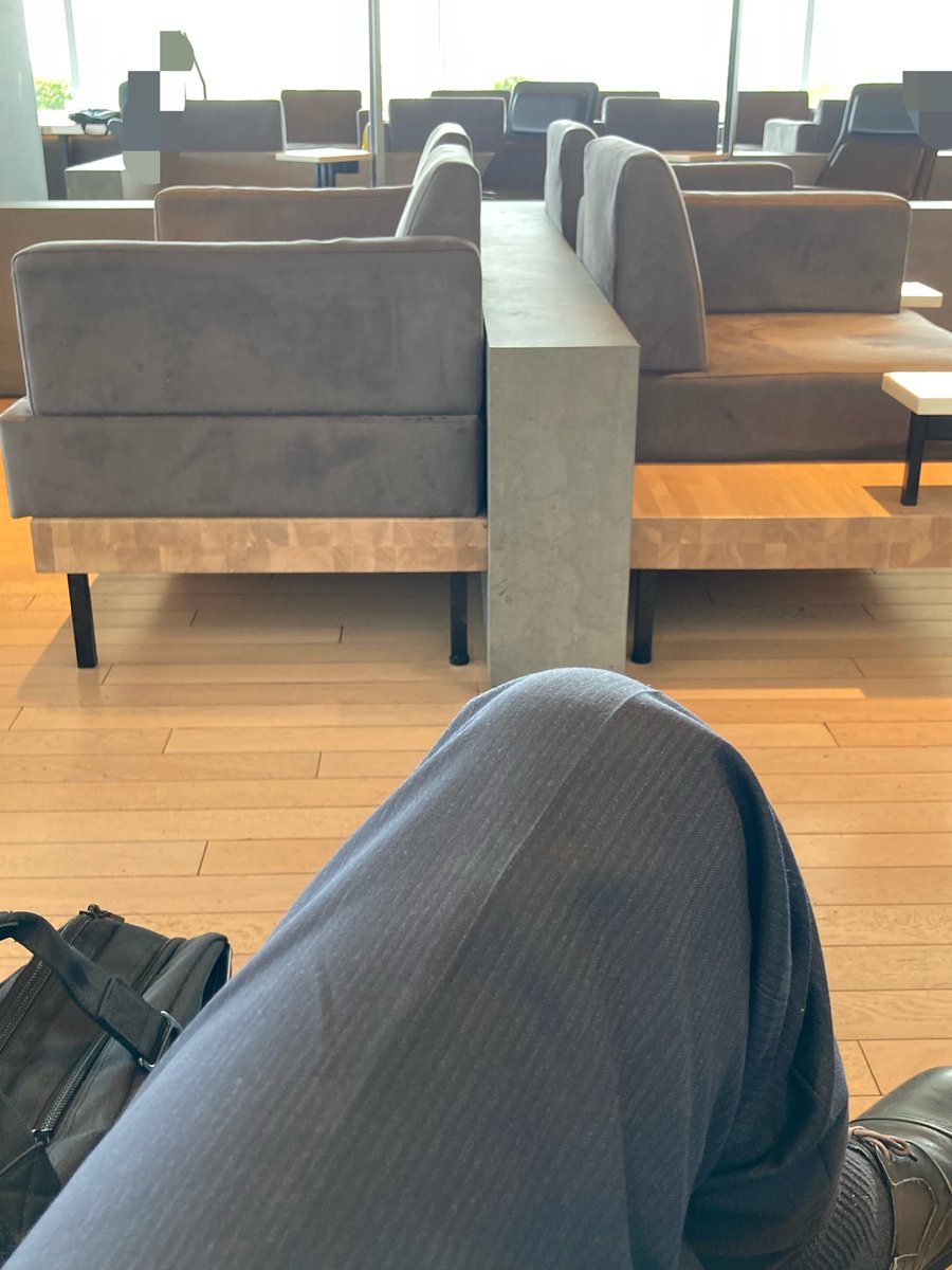 yk_stan_switch's tweet photo. 羽田第二のラウンジで、power launge northが1番くつろげる
景色もいい https://t.co/TczxXPNBqM