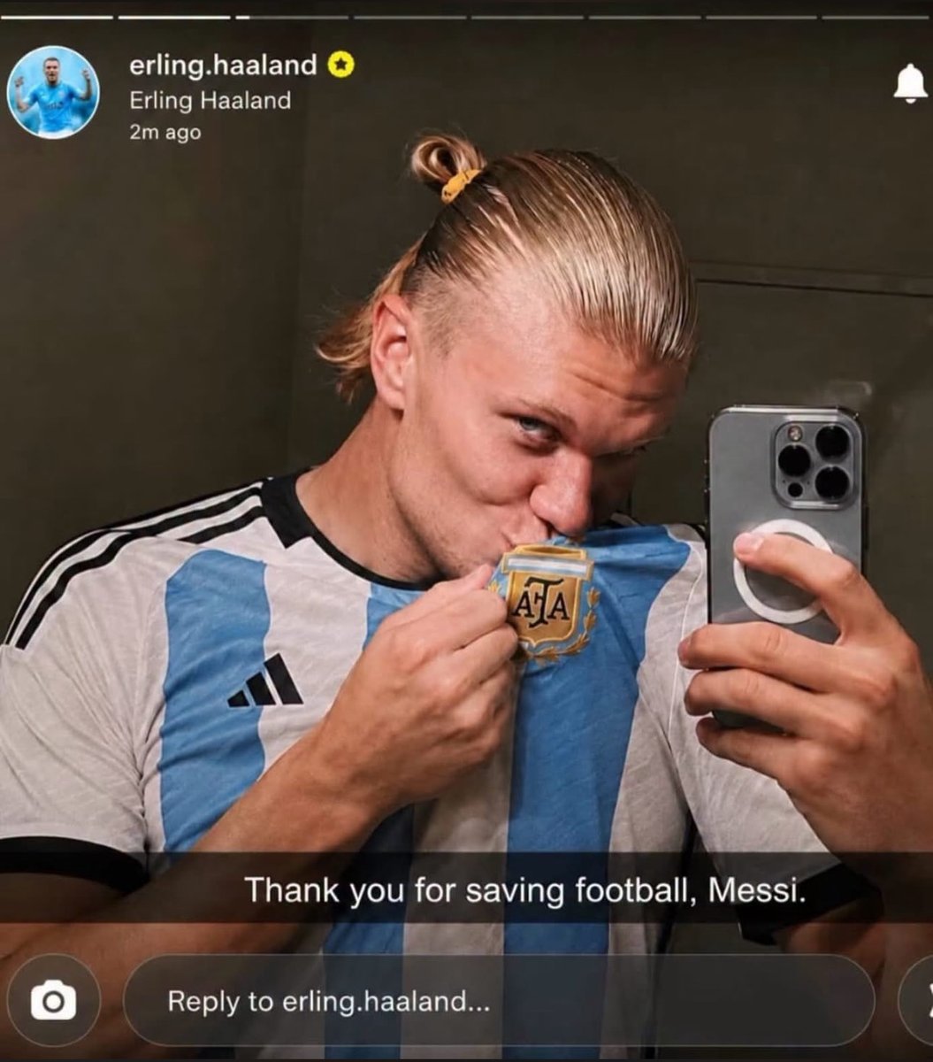 nishanhussein's tweet photo. @piersmorgan Did Messi play ? Ronaldo’s tamed puppet https://t.co/PWiMxBgg8Q