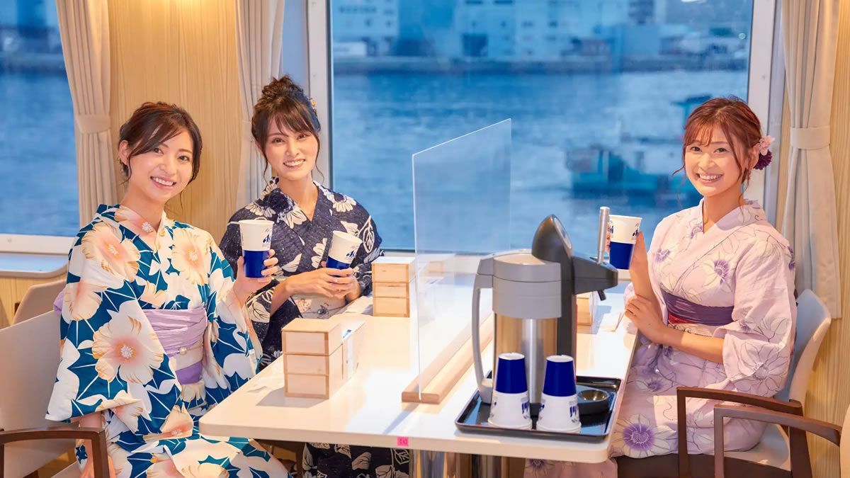 event_checker's tweet photo. 竹芝桟橋で
停泊型・船上ビアガーデン「さるBEER」開催🚢

東京湾の夜景と潮風を感じながら
ビール＆グルメを楽しめる夏限定イベント🍺

最大 110分飲み放題付きで
2,200円✨ 

📅 7/17(金)-8/30(日)
📍 東京・港区

→ https://t.co/PAqAbiAwLw https://t.co/8k69WH6SgV