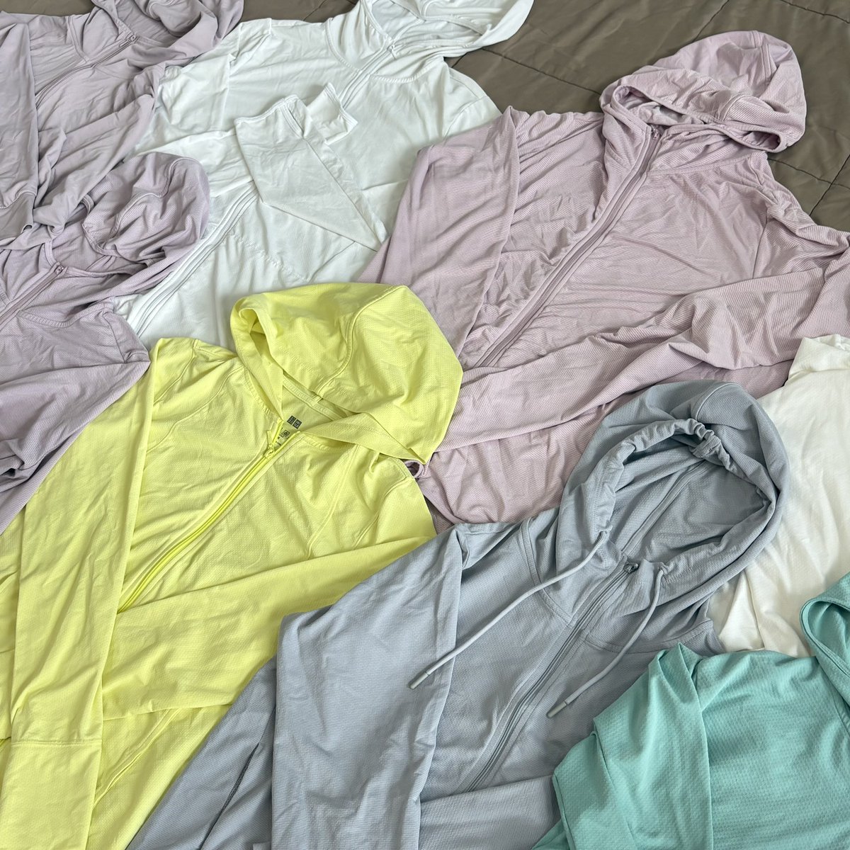 usedbybun's tweet photo. UNIQLO UV Protection 🌤️  ส่งต่อเสื้อกันยูวีค่า กันยูวีได้จริง ราคาไม่เกิน300 🏄🏼‍♀️

ꨄ︎ ลงพรุ่งนี้ ( วันศุกร์ 19.00 ) ปักรอได้เลยค่ะ
ปัก/รี/ฟอลมีส่งฟรี

#เสื้อกันuv #ส่งต่อเสื้อผ้า #ส่งต่อเสื้อผ้ามือสอง #ส่งต่อAdidas #ส่งต่อUniqlo #เสื้อกันยูวี https://t.co/JsapwE3Dpb