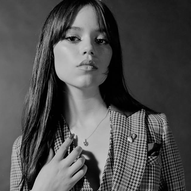 ScreenReplica's tweet photo. no words. just jenna ortega. https://t.co/VAskSAmli6
